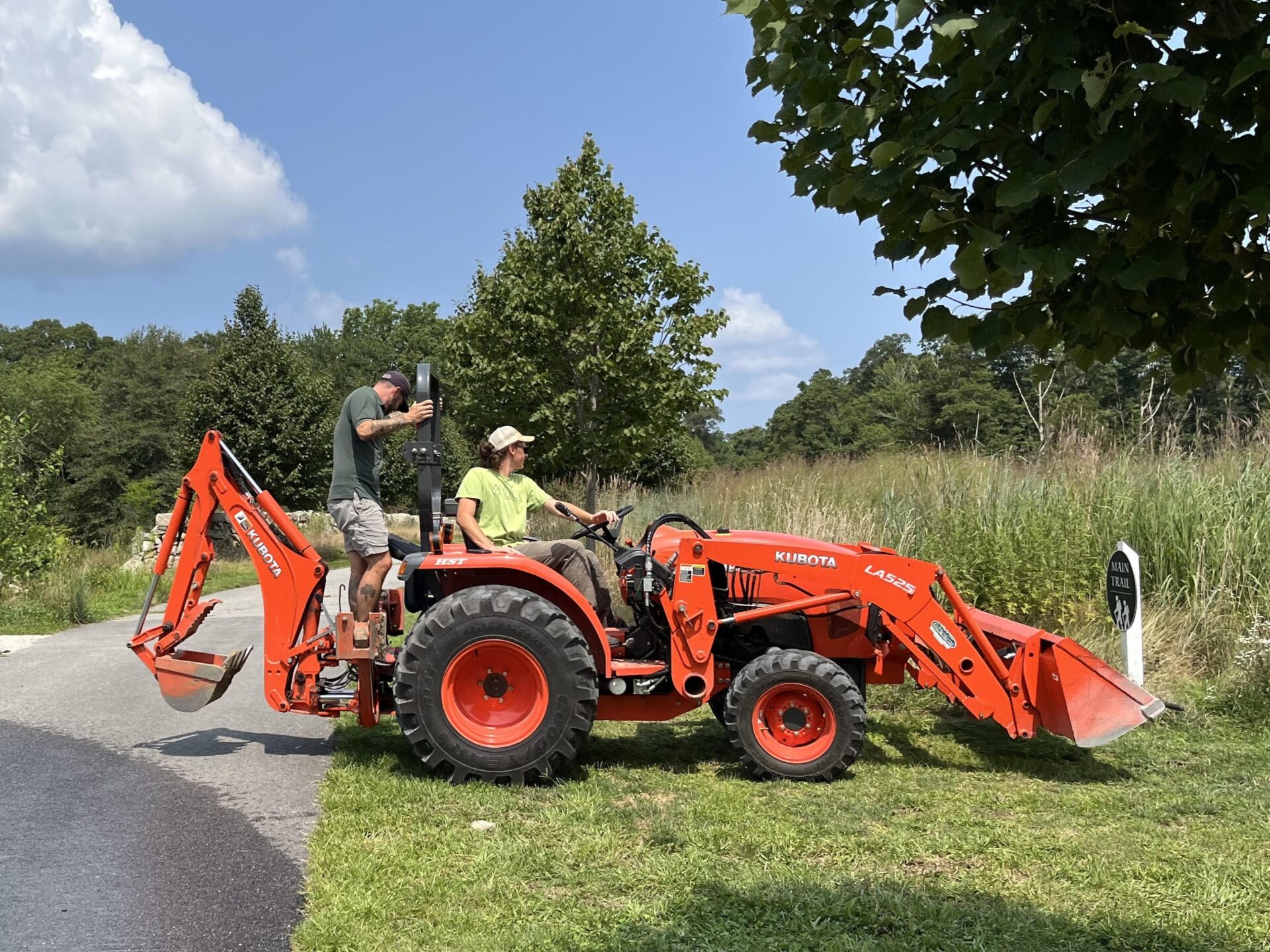 Now Hiring! Summer Internships